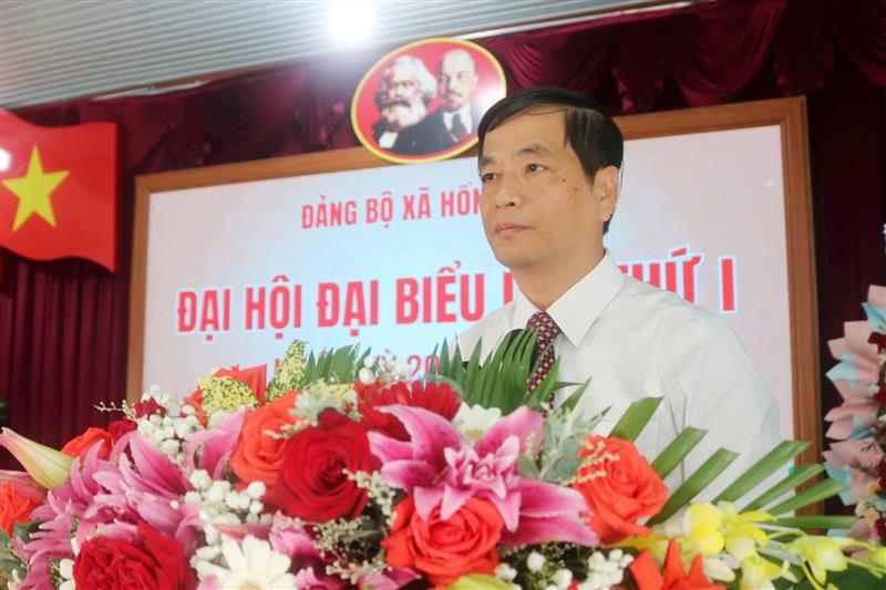 Đồng chí Võ Thanh Bình, UVBTV Tỉnh ủy, Trưởng Ban Tuyên giáo và Dân vận Tỉnh ủy Lâm Đồng phát biểu tại đại hội