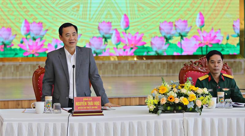 Các đồng chí lãnh đạo chủ trì buổi làm việc.