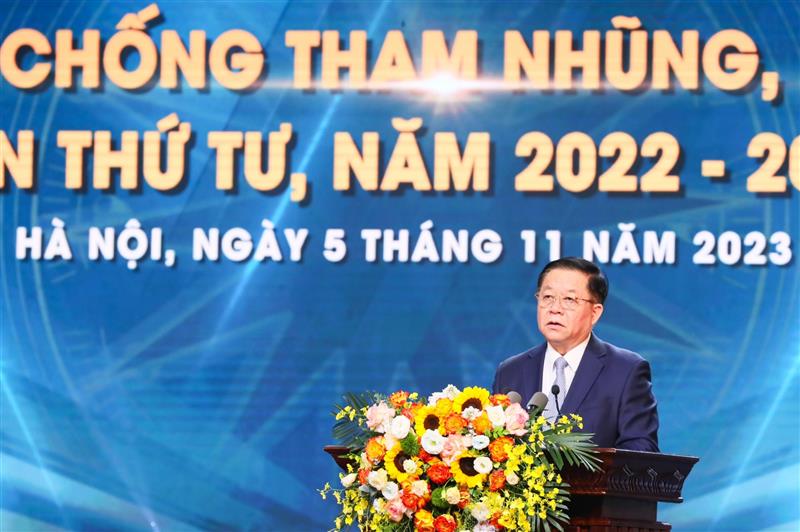 Đồng chí Nguyễn Trọng Nghĩa - Bí thư Trung ương Đảng, Trưởng Ban Tuyên giáo Trung ương, Ủy viên Ban Chỉ đạo Trung ương về phòng chống tham nhũng, tiêu cực phát biểu tại lễ trao giải.