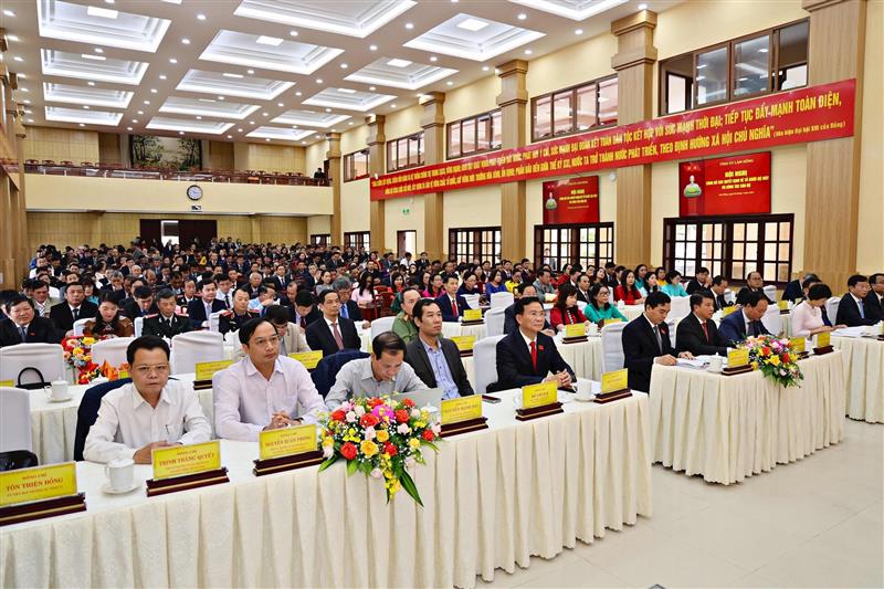 Quang cảnh hội nghị.
