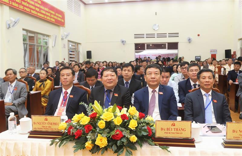 Đồng chí Bùi Thắng, Phó Bí thư Tỉnh ủy Lâm Đồng và các đại biểu dự Đại hội Đại biểu Đảng bộ Phường 3 Bảo Lộc lần thứ I