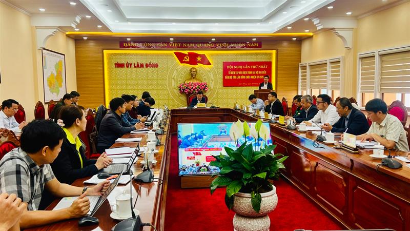 Quang cảnh Hội nghị lần thứ nhất Tổ Biên tập Văn kiện trình Đại hội đại biểu Đảng bộ tỉnh Lâm Đồng (mới) nhiệm kỳ 2025 - 2030