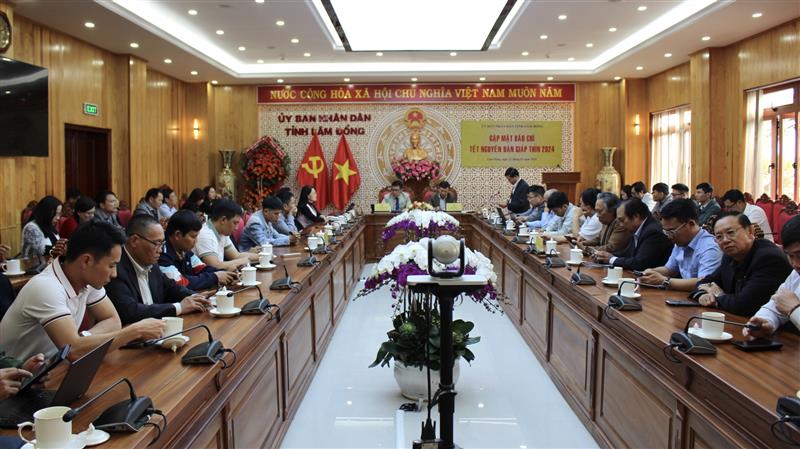 Quang cảnh buổi gặp mặt.
