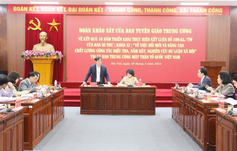 Đồng chí Phan Xuân Thủy, Phó Trưởng ban Tuyên giáo Trung ương; đồng chí Tô Thị Bích Châu, Ủy viên Đảng đoàn, Phó Chủ tịch Ủy ban Trung ương Mặt trận Tổ quốc Việt Nam chủ trì buổi làm việc.