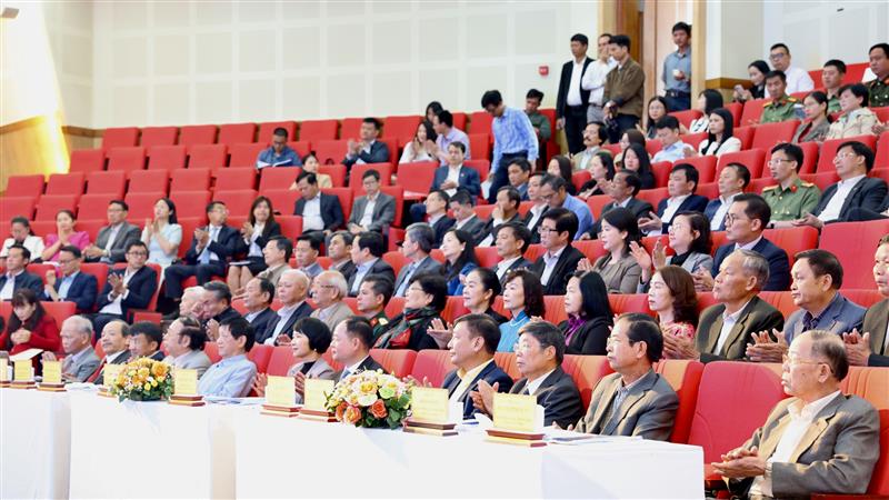 Hơn 200 đại biểu tham dự Hội thảo