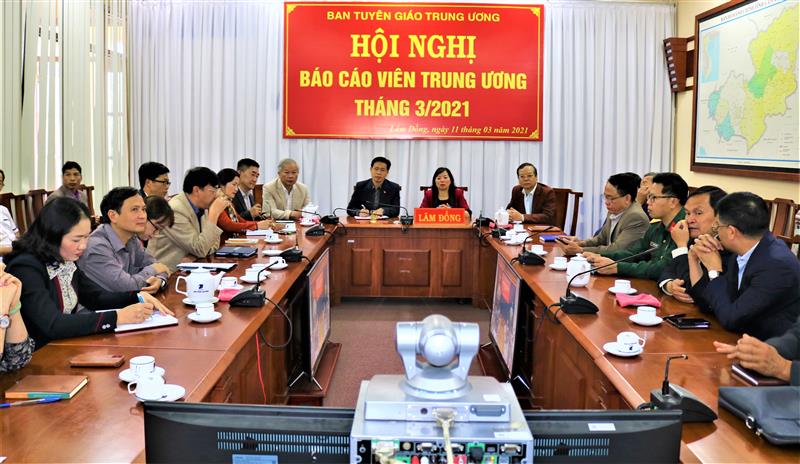 Toàn cảnh hội nghị