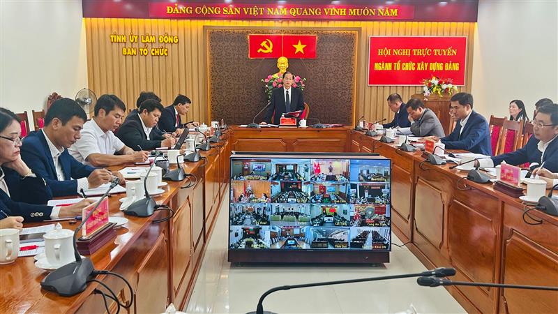 Ban Tổ chức Tỉnh ủy kịp thời phổ biến, quán triệt Quy định 142 về Thí điểm giao quyền cho người đứng đầu về công tác cán bộ.