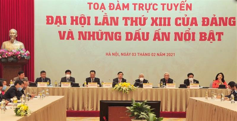 Quang buổi tọa đàm