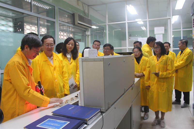 Tham quan quy trình vận hành lò phản ứng hạt nhân