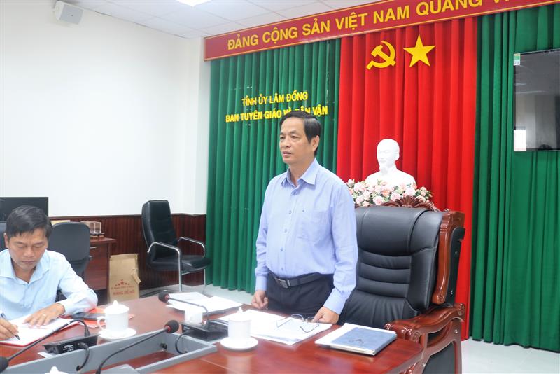 Đ/c Võ Thanh Bình, Ủy viên Ban Thường vụ Tỉnh ủy, Trưởng Ban Tuyên giáo và Dân vận Tỉnh ủy, Trưởng Ban Tổ chức Hội thi phát biểu kết luận cuộc họp