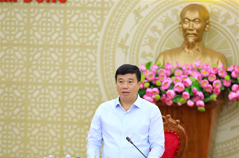 Ủy viên BCH Trung ương Đảng, Bí thư Tỉnh ủy Y Thanh Hà Niê Kđăm phát biểu kết luận phiên họp