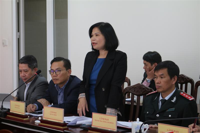 Đại diện lãnh đạo Sở Tài chính thông tin về việc định giá đất cho thuê trên địa bàn.