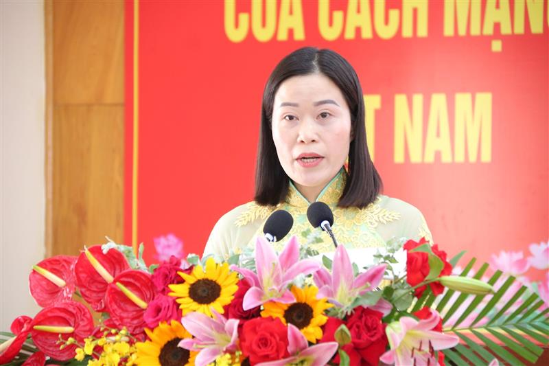 Các đại biểu góp ý tại Đại hội