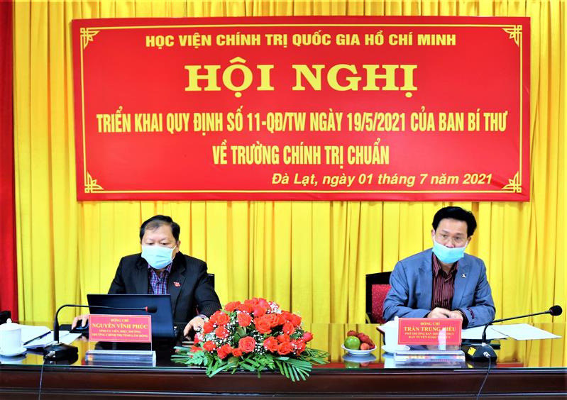 Các đồng chí chủ trì tại đầu cầu Lâm Đồng