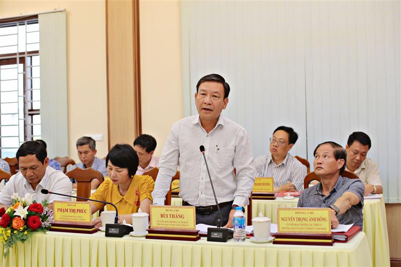 Đồng chí Bùi Thắng - Trưởng Ban Tuyên giáo phát biểu tại buổi làm việc.