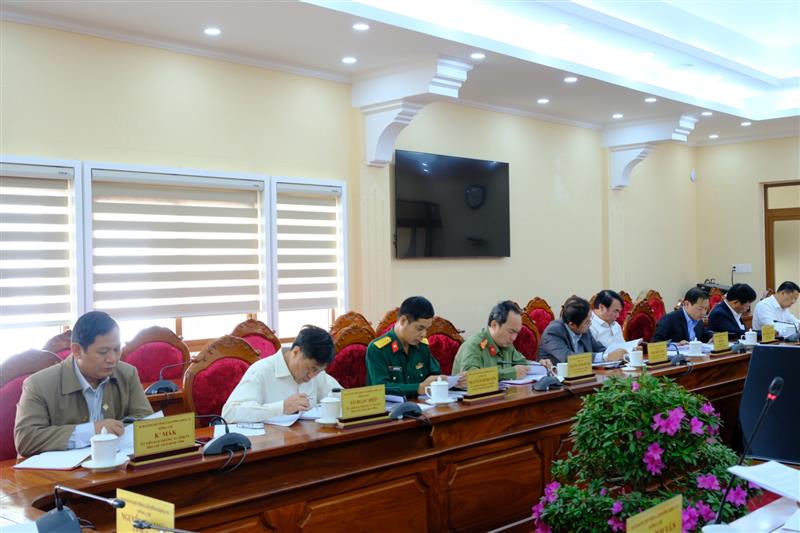 Các đại biểu tham dự phiên họp.