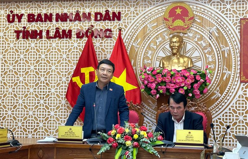 Ông Bùi Thắng - Trưởng Ban Tuyên giáo Tỉnh ủy phát biểu tại Hội nghị.