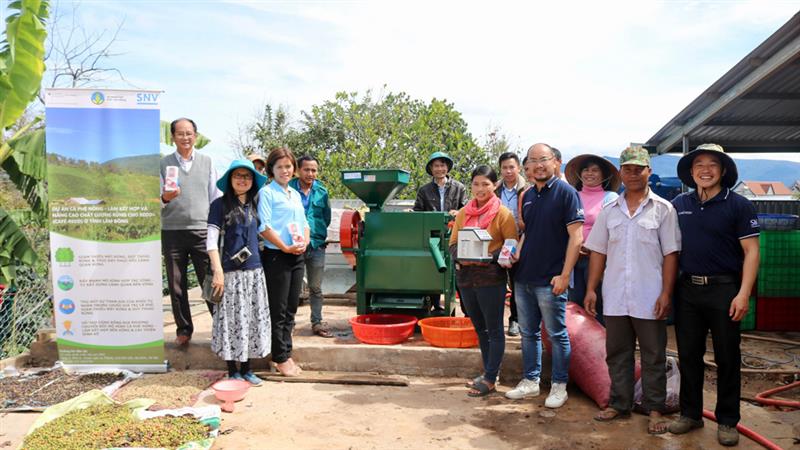 Các mô hình phát triển kinh tế của đồng bào dân tộc thiểu số xã Đạ Nhim phát huy hiệu quả trong việc xóa đói giảm nghèo và làm giàu chính đáng.