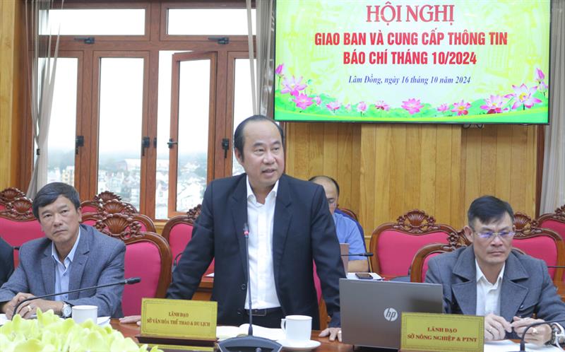 Đại diện lãnh đạo Sở Văn hóa, Thể thao và Du lịch trả lời về công trình khách sạn Golden Imperial Đà Lạt thuộc Dự án Toyota tại Quảng trường Lâm Viên