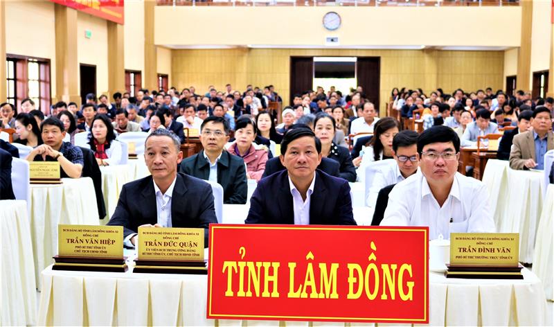 Các đồng chí lãnh đạo tại Hội nghị trực tuyến học tập Nghị quyết Đạ hội XIII của Đảng.