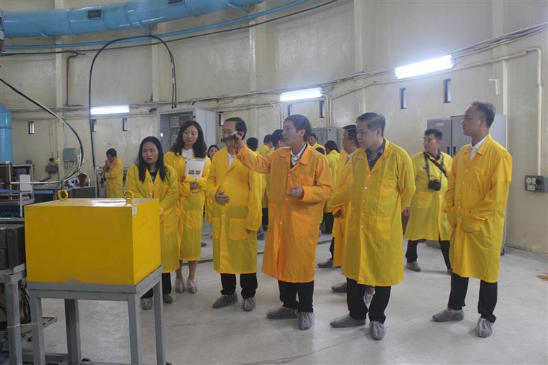 Tham quan quy trình vận hành lò phản ứng hạt nhân