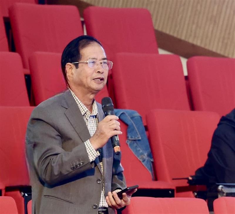 Ông Hoàng Sĩ Sơn - Nguyên Phó Bí thư Thường trực Tỉnh uỷ Lâm Đồng: “Xác định chương trình trọng tâm, công trình trọng điểm để tạo đột phá phát triển; nên nhanh chóng hoàn thiện các đường cao tốc; nên đưa trung tâm hành chính xuống Đức Trọng để dãn áp lực cho Đà Lạt…”