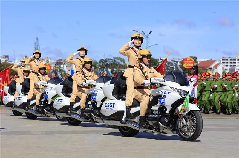 Duyệt đội hình mô tô