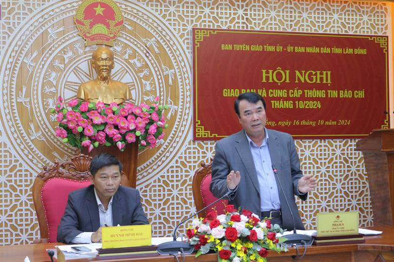 Phó Chủ tịch UBND tỉnh Lâm Đồng Phạm S làm rõ thêm một số nội dung các nhà báo quan tâm