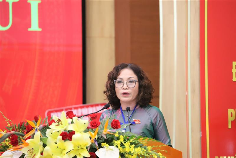 Đại biểu tham luận tại Đại hội