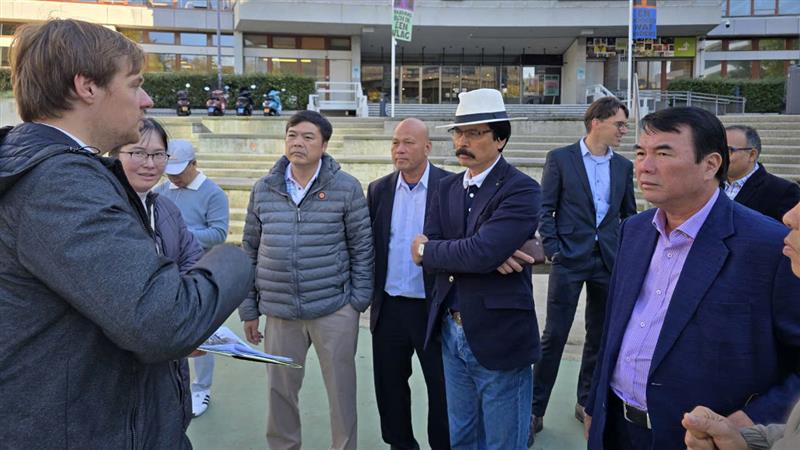  Đoàn đi tham quan thực tế tại Dự án quảng trường nước