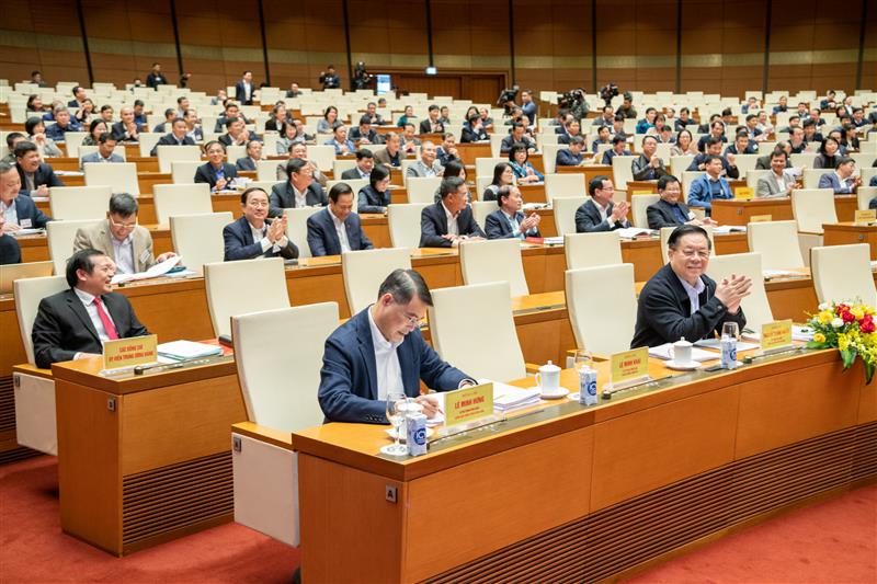 Các đại biểu dự Hội nghị toàn quốc nghiên cứu, học tập, quán triệt Nghị quyết Hội nghị lần thứ 6 Ban Chấp hành Trung ương Đảng khóa XIII, chiều 5/12.