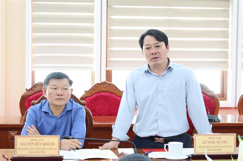 Đại diện lãnh đạo Ban Tuyên giáo và Dân vận Tỉnh ủy Đắk Nông góp ý tại hội nghị