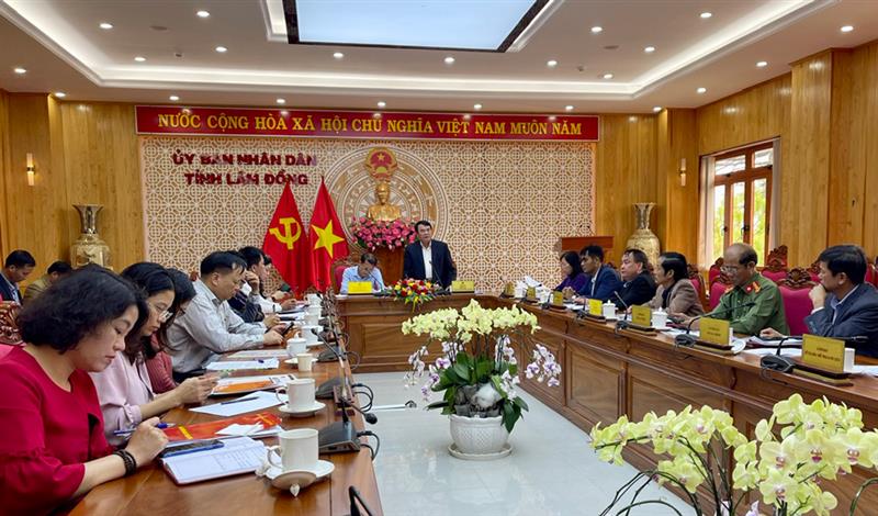 Ông Phạm S – Phó Chủ tịch UBND tỉnh phát biểu tại buổi làm việc.
