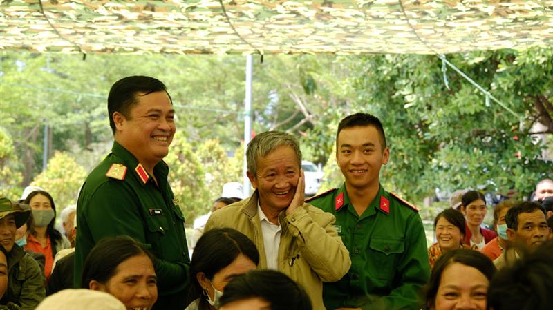 Phòng Chính trị Tổ chức gặp mặt gia đình chiến sĩ mới năm 2023.