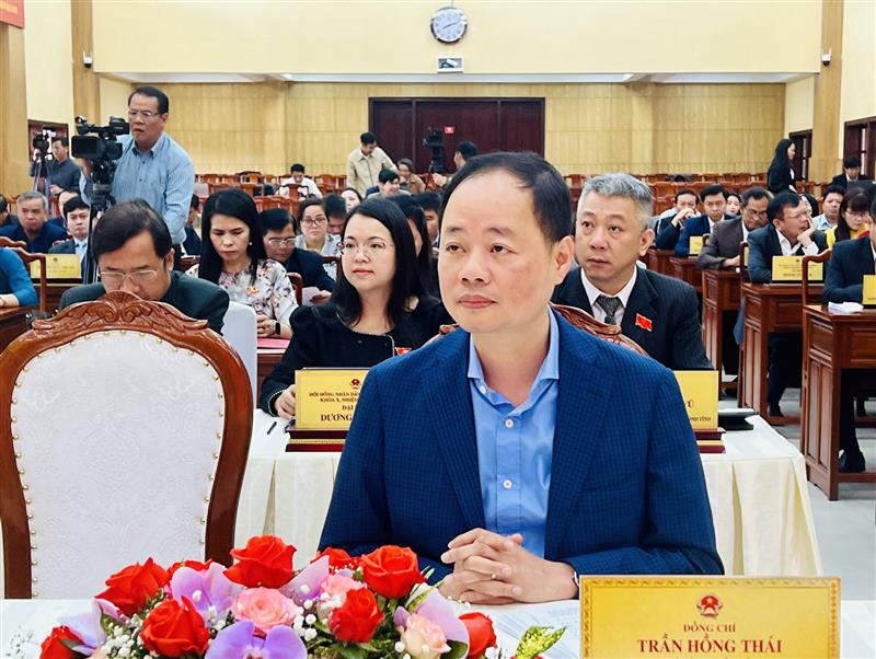 Đồng chí Trần Hồng Thái - Phó Bí thư Tỉnh uỷ, Chủ tịch UBND tỉnh tham dự kỳ họp.