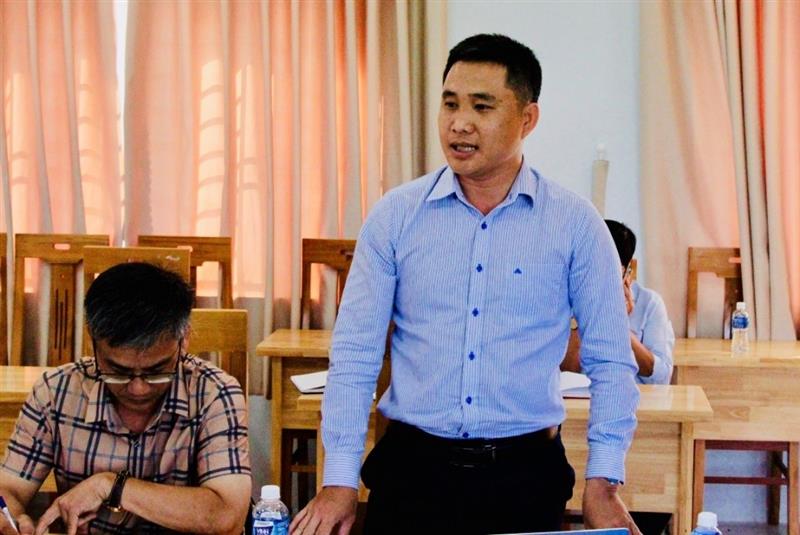 Đồng chí Trương Minh Quang phát biểu tại buổi làm việc với xã Tân Hải