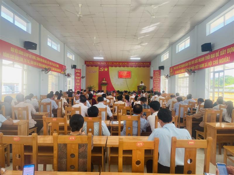 Quang cảnh hội nghị.