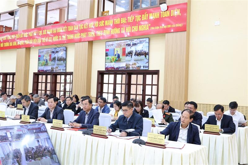 Các đồng chí Ủy viên Ban Thường vụ Tỉnh ủy tham dự Hội nghị