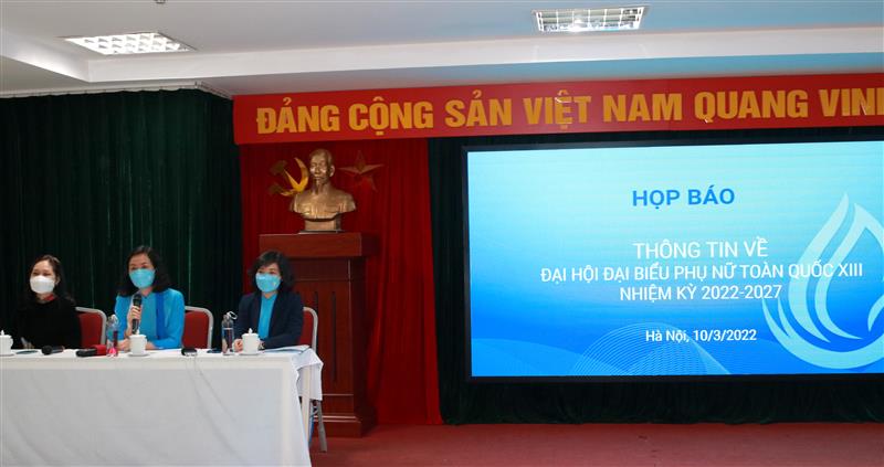 Quang cảnh buổi họp báo. (Ảnh: TA)