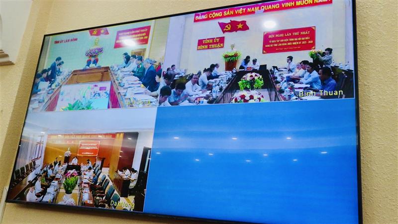 Hội nghị được kết nới trực tuyến đến 2 tỉnh Đắk Nông và Bình Thuận