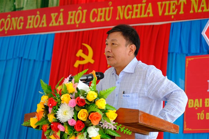 Đồng chí Bùi Thắng - Ủy viên Ban Thường vụ, Trưởng Ban Tuyên giáo Tỉnh ủy phát biểu, biểu dương thành quả TDP 7 đã đạt được. 