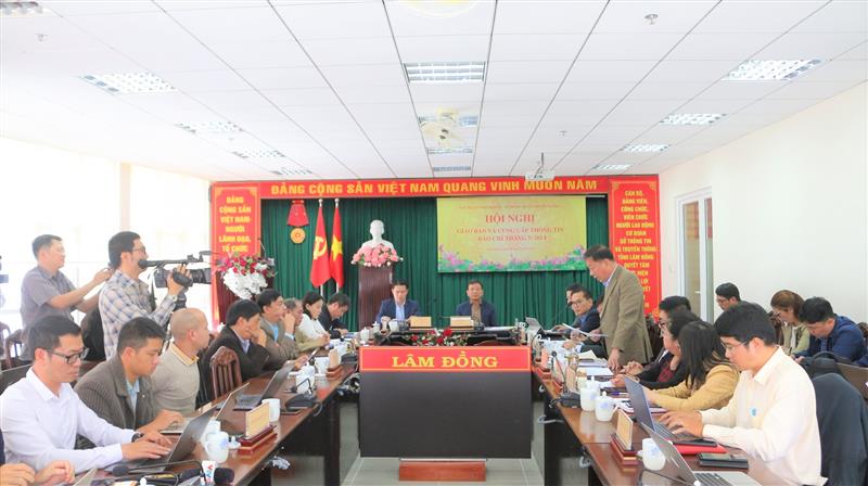 Quang cảnh hội nghị
