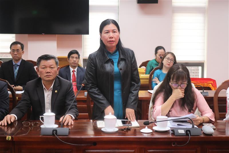 Đ/c Phan Thị Thanh Mai - Phó Trưởng ban phát biểu ý kiến