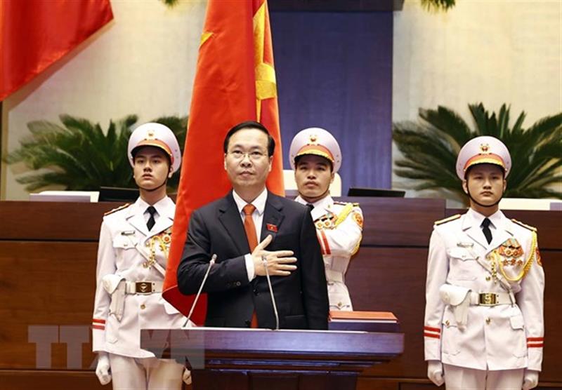 Đồng chí Võ Văn Thưởng tuyên thệ nhậm chức Chủ tịch nước. (Ảnh: TTXVN)