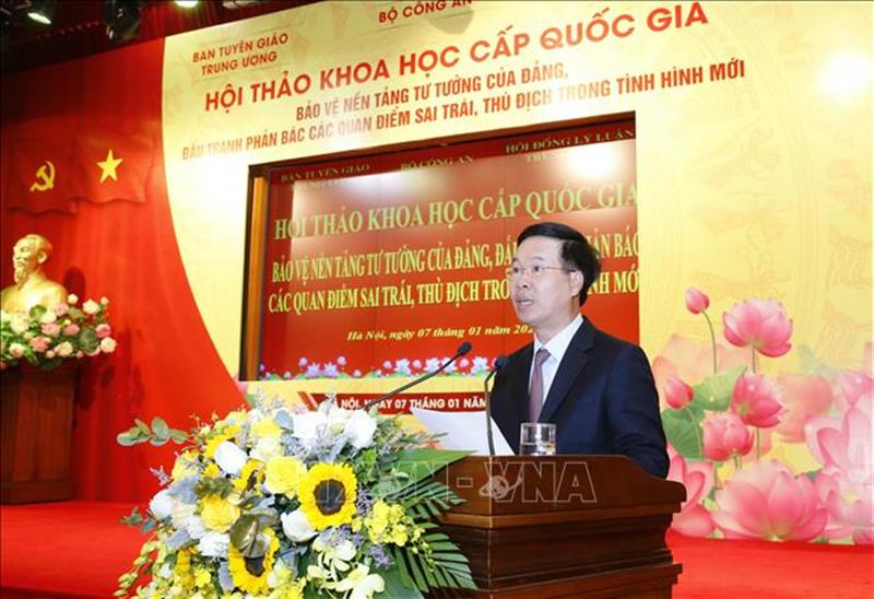 Đồng chí Võ Văn Thưởng, Ủy viên Bộ Chính trị, Bí thư Trung ương Đảng, Trưởng ban Tuyên giáo Trung ương, Trưởng Ban Chỉ đạo 35 Trung ương phát biểu. Ảnh: Doãn Tấn/TTXVN