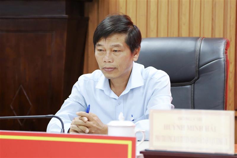 Đồng chí Huỳnh Minh Hải, Phó Trưởng Ban Tuyên giáo và Dân vận Tỉnh ủy chủ trì hội nghị tại điểm cầu tỉnh Lâm Đồng