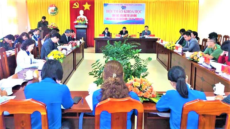 Toàn cảnh hội thảo