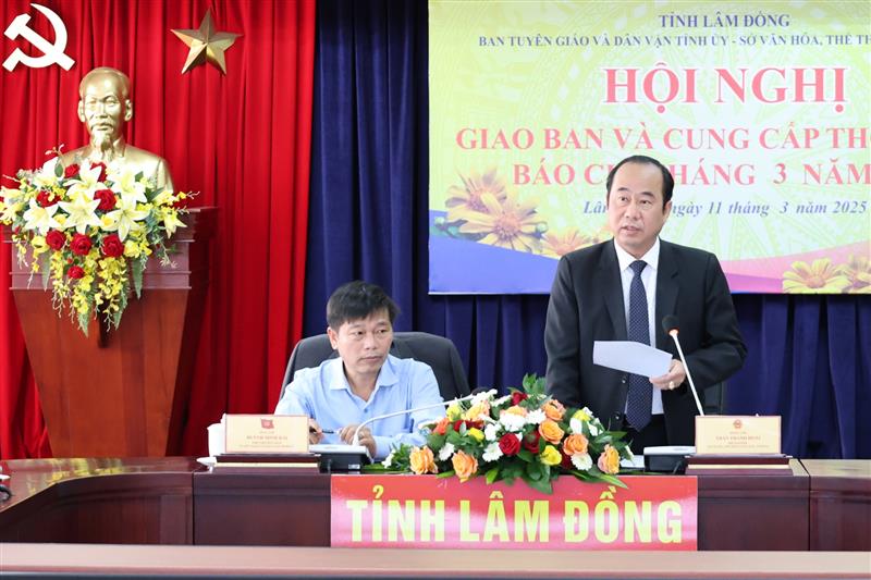 Phó Giám đốc Sở Văn hóa Thể thao và Du lịch Trần Thanh Hoài thông tin tình hình hoạt động báo chí tháng 2