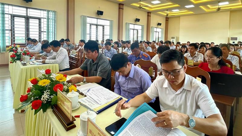 Toàn cảnh Hội nghị sơ kết giữa nhiệm kỳ 2020-2025.