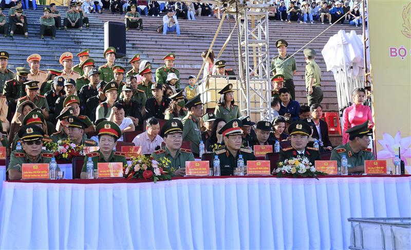 Lãnh đạo Bộ Công an và Công an tỉnh Lâm Đồng tham dự khai mạc Đại hội và Hội thi